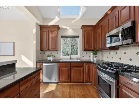 9942 NW Justus Lane Portland OR 97229