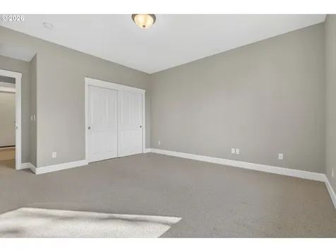9942 NW Justus Lane Portland OR 97229