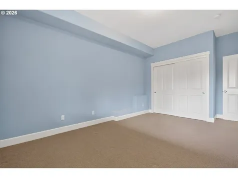 9942 NW Justus Lane Portland OR 97229