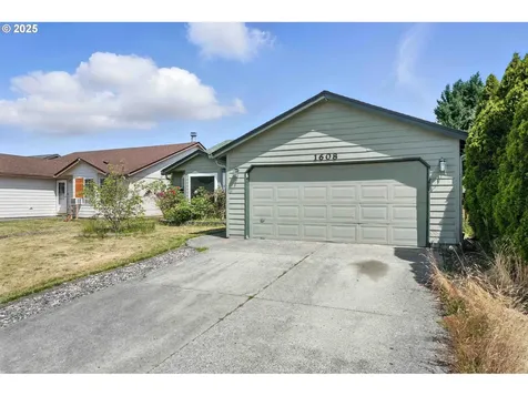 1608 NW 3rd Street Battle Ground WA 98604
