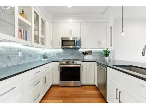 639 2nd Street Lake Oswego OR 97034