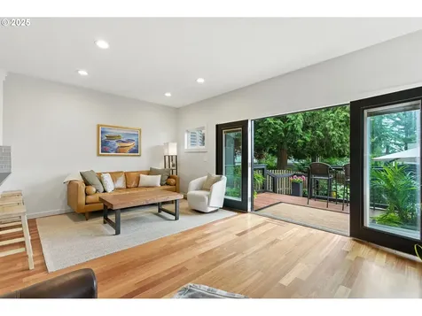 639 2nd Street Lake Oswego OR 97034
