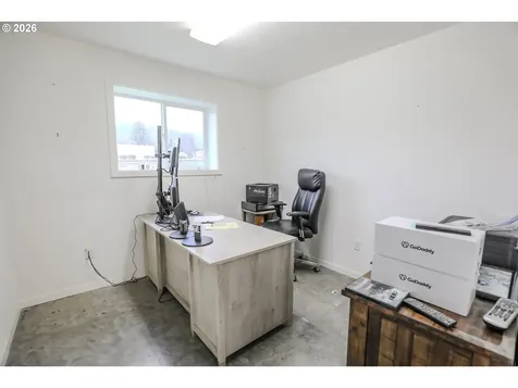 428 NE Newton Creek Drive Roseburg OR 97470