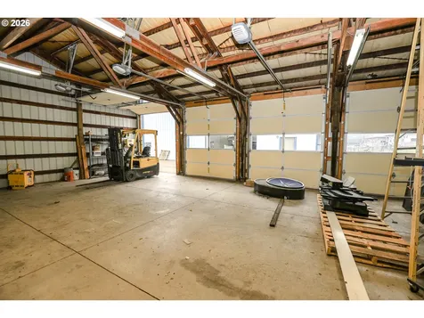 428 NE Newton Creek Drive Roseburg OR 97470