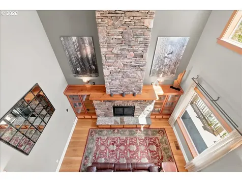 106 Green Valley Road Oakland OR 97462