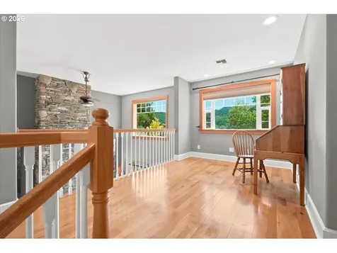 106 Green Valley Road Oakland OR 97462