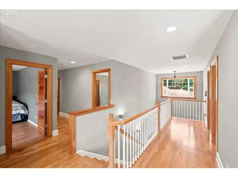 106 Green Valley Road Oakland OR 97462