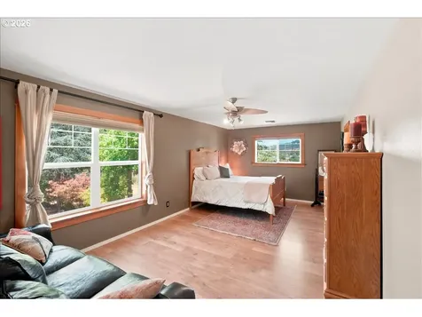 106 Green Valley Road Oakland OR 97462