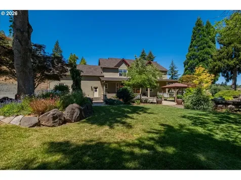106 Green Valley Road Oakland OR 97462