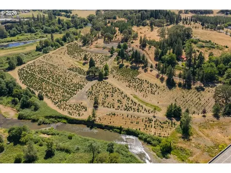 106 Green Valley Road Oakland OR 97462