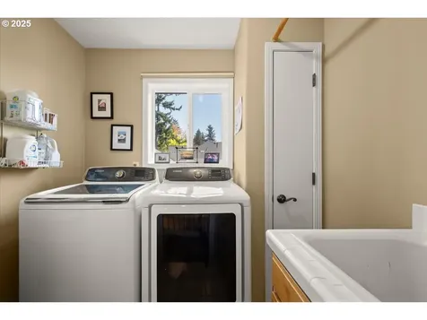 18000 NE 26th Street Vancouver WA 98684