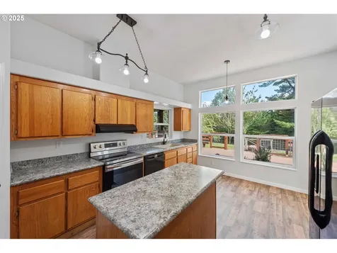 93762 Nabb Lane North Bend OR 97459