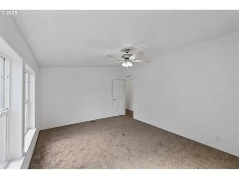 93762 Nabb Lane North Bend OR 97459