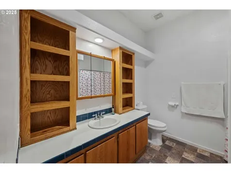 93762 Nabb Lane North Bend OR 97459