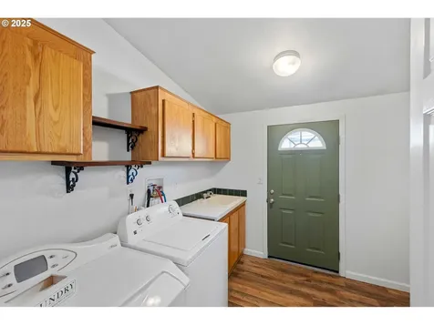 93762 Nabb Lane North Bend OR 97459
