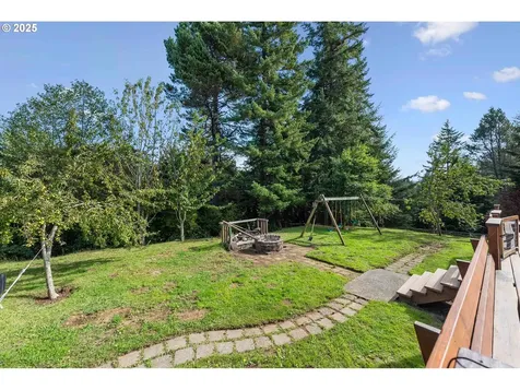 93762 Nabb Lane North Bend OR 97459