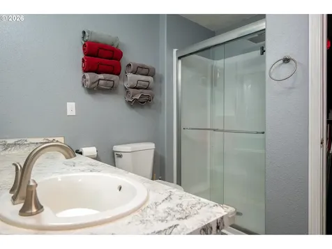 418 SE 34th Circle Troutdale OR 97060