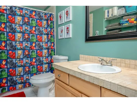 418 SE 34th Circle Troutdale OR 97060