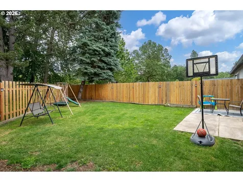 418 SE 34th Circle Troutdale OR 97060