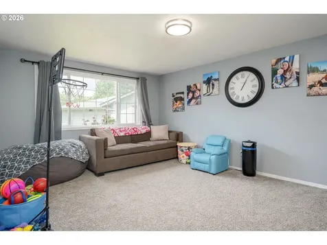 418 SE 34th Circle Troutdale OR 97060