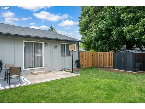 418 SE 34th Circle Troutdale OR 97060