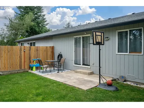 418 SE 34th Circle Troutdale OR 97060