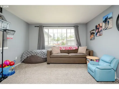 418 SE 34th Circle Troutdale OR 97060