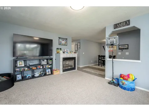 418 SE 34th Circle Troutdale OR 97060
