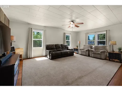 92289 Svensen Market Road Astoria OR 97103