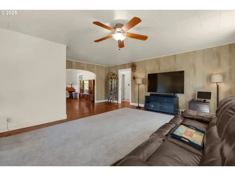 92289 Svensen Market Road Astoria OR 97103