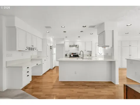 16582 SW Mcgwire Court Beaverton OR 97007