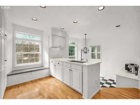 16582 SW Mcgwire Court Beaverton OR 97007