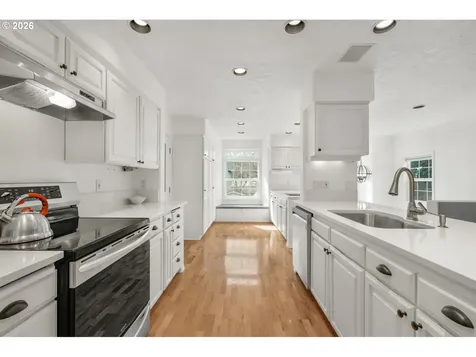 16582 SW Mcgwire Court Beaverton OR 97007