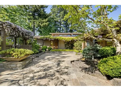 1117 SW Mitchell Lane Portland OR 97239