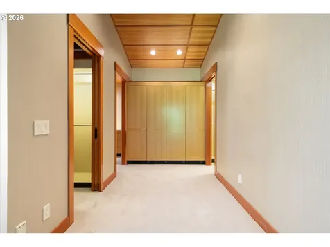 1117 SW Mitchell Lane Portland OR 97239