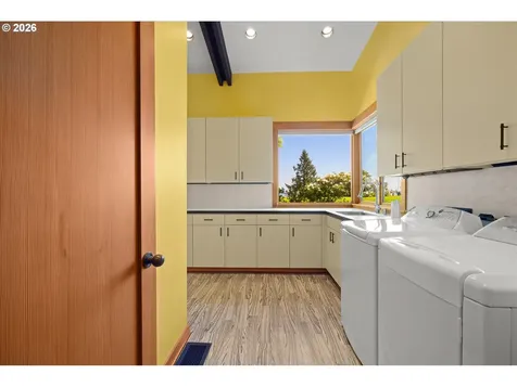 1117 SW Mitchell Lane Portland OR 97239