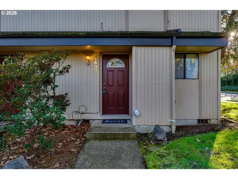 1432 Fetters Loop Eugene OR 97402
