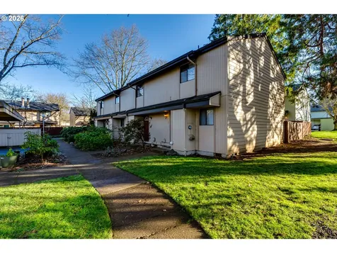 1432 Fetters Loop Eugene OR 97402
