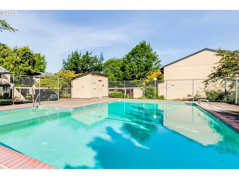 1432 Fetters Loop Eugene OR 97402