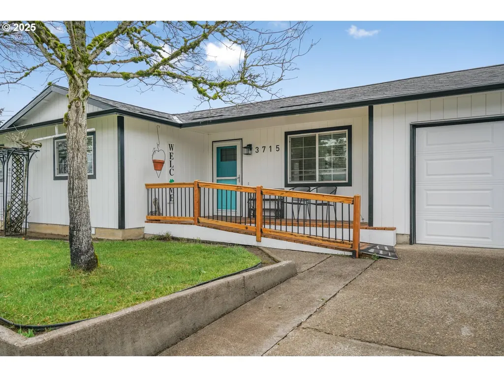 3715 E Madrona Drive Newberg OR 97132