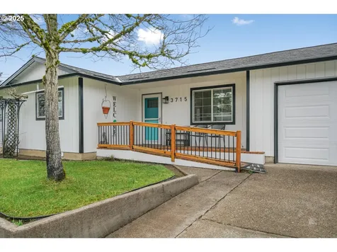 3715 E Madrona Drive Newberg OR 97132
