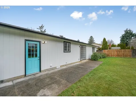 3715 E Madrona Drive Newberg OR 97132