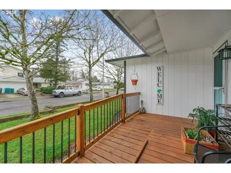 3715 E Madrona Drive Newberg OR 97132