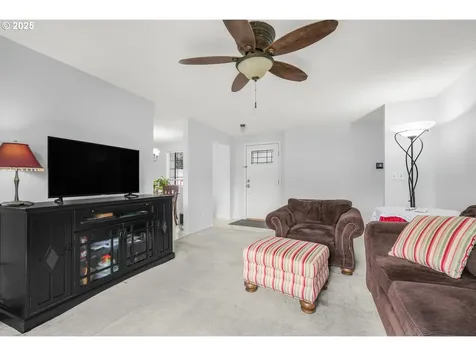 3715 E Madrona Drive Newberg OR 97132