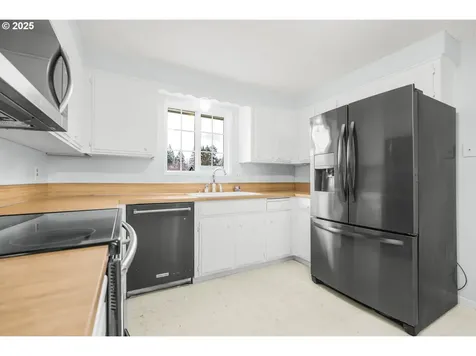 3715 E Madrona Drive Newberg OR 97132
