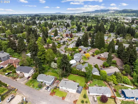 8461 Cason Lane Gladstone OR 97027