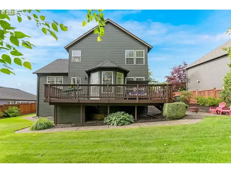 1401 Ranier Loop NW Salem OR 97304
