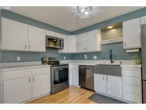 2440 6th Street Columbia City OR 97018