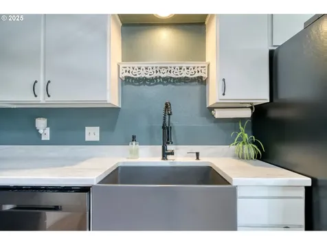 2440 6th Street Columbia City OR 97018