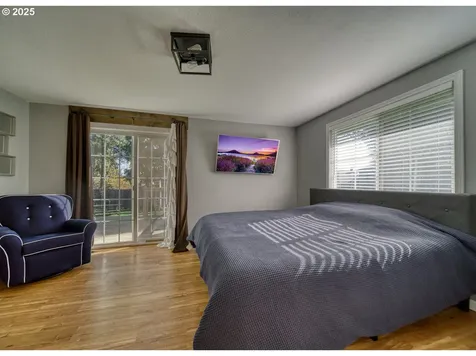2440 6th Street Columbia City OR 97018